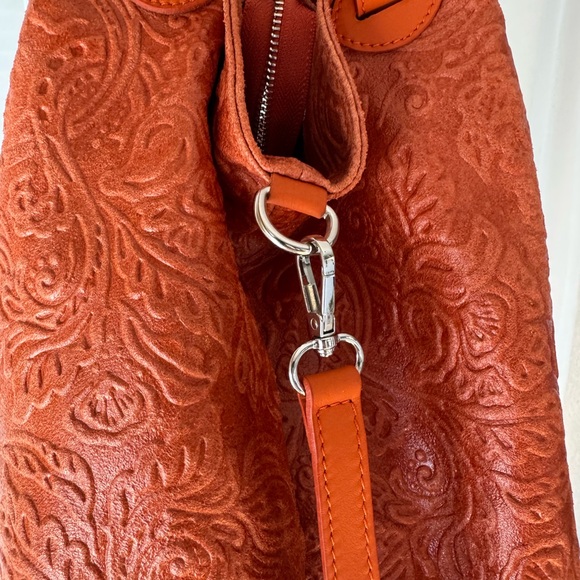 Isadora Handbag Tote - Picture 6 of 15